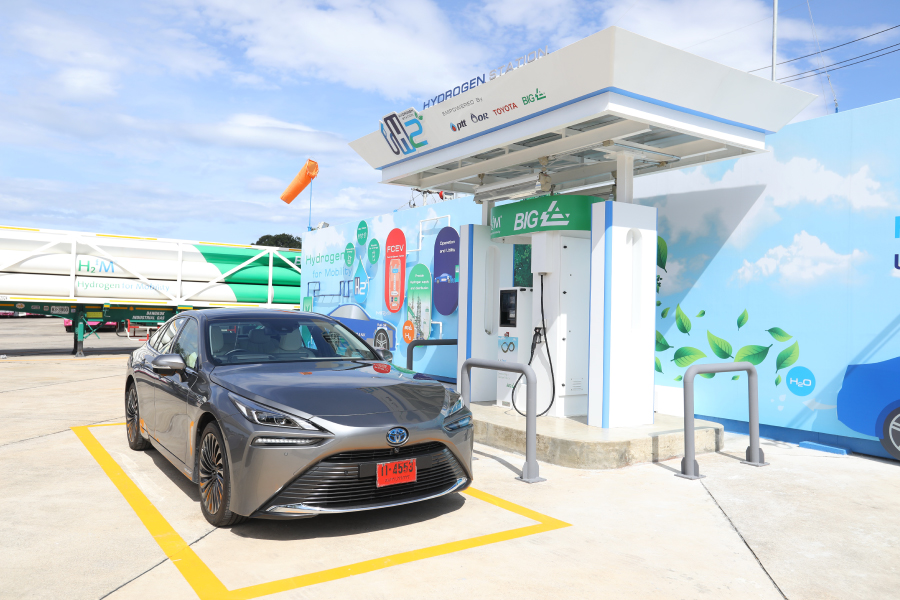 Energy Committees H2 Refueling Station Visiting