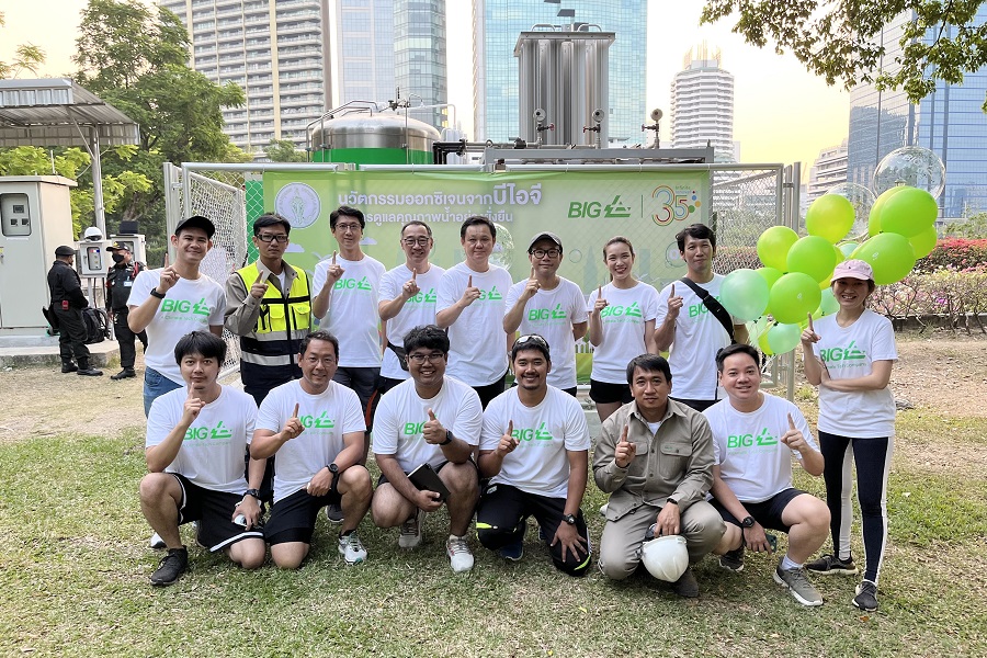 Bangkok Governor and US Ambassador Visit BIG Oxygen Station for Benchakitti Park